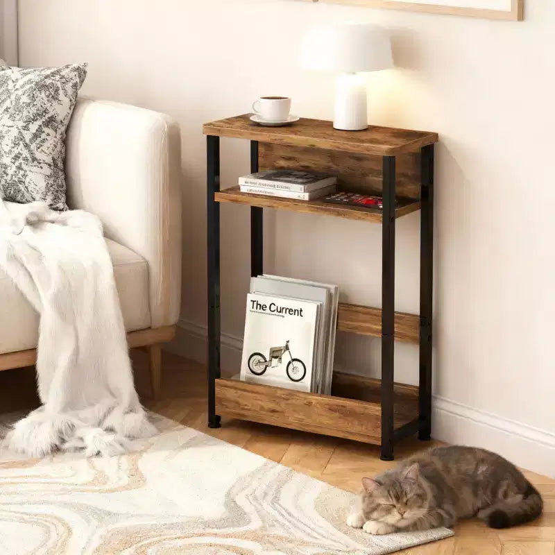 Table de chevet étroite avec étagères de rangement et porte-revues