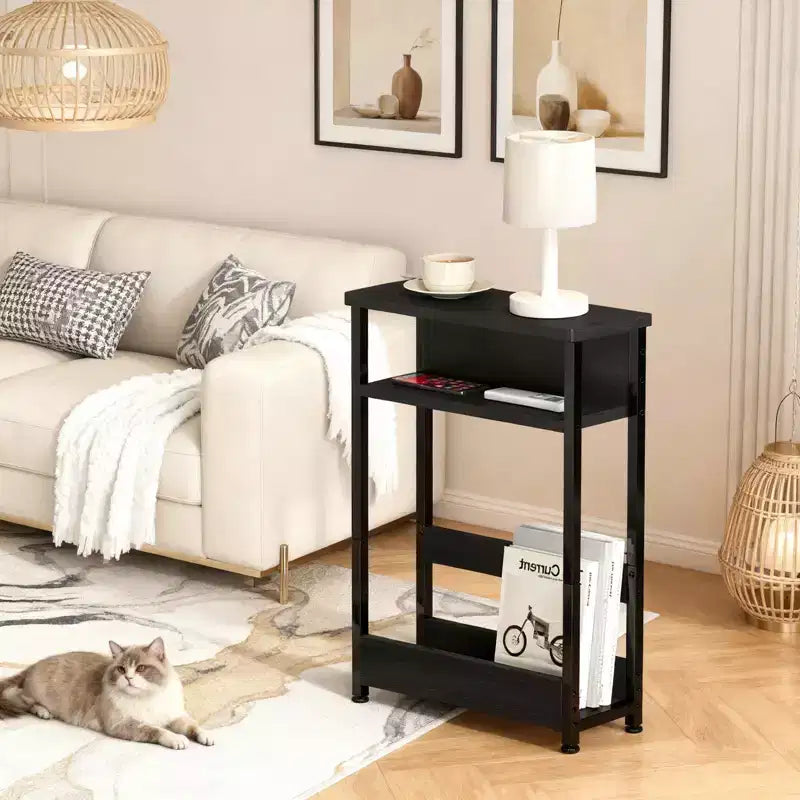 Table de chevet étroite avec étagères de rangement et porte-revues