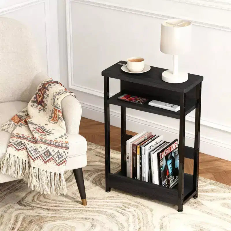 Table de chevet étroite avec étagères de rangement et porte-revues