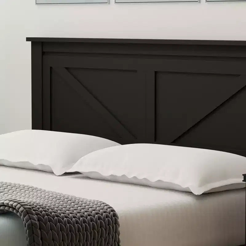 Lit plateforme en bois massif de style ferme